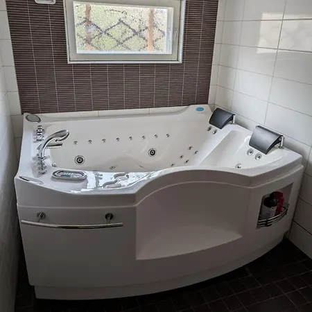 Tilava Huone Rannan Laehellae * Раума