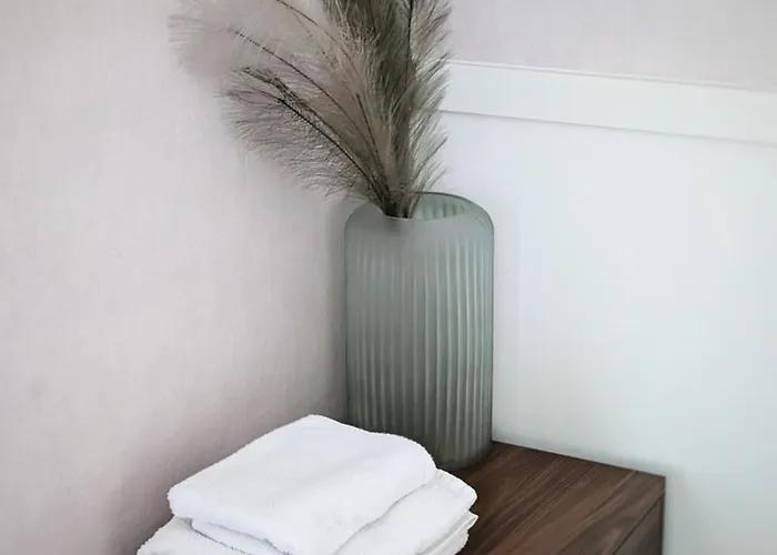 Tilava Huone Rannan Laehellae